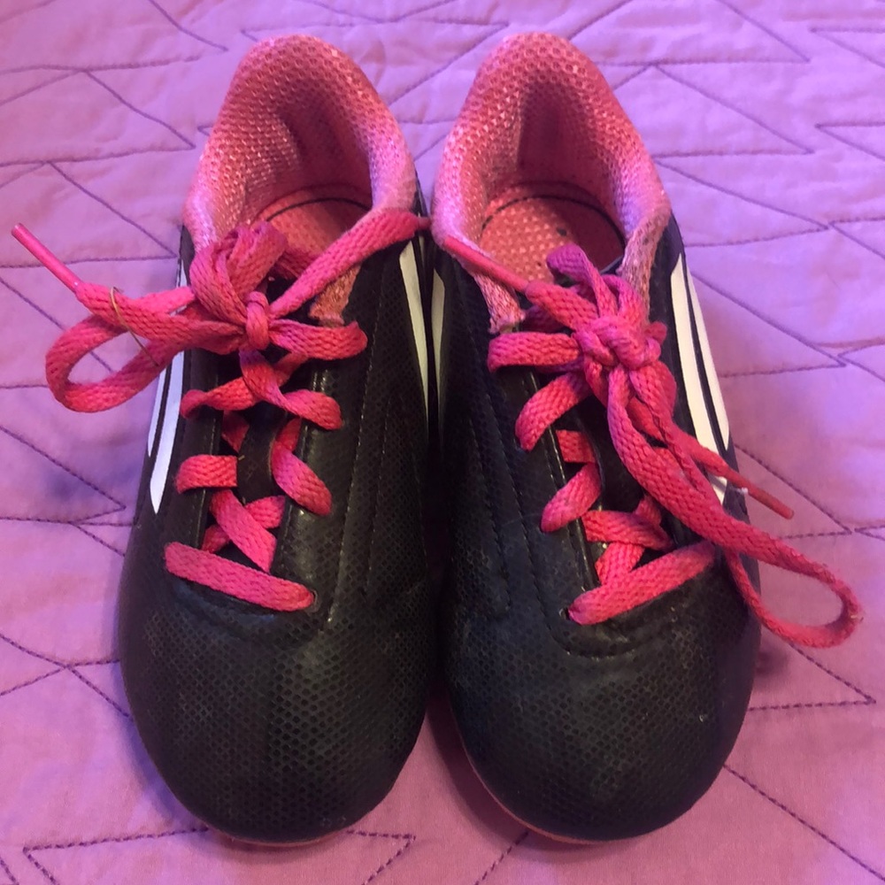 Adidas soccer cleats. Size 10